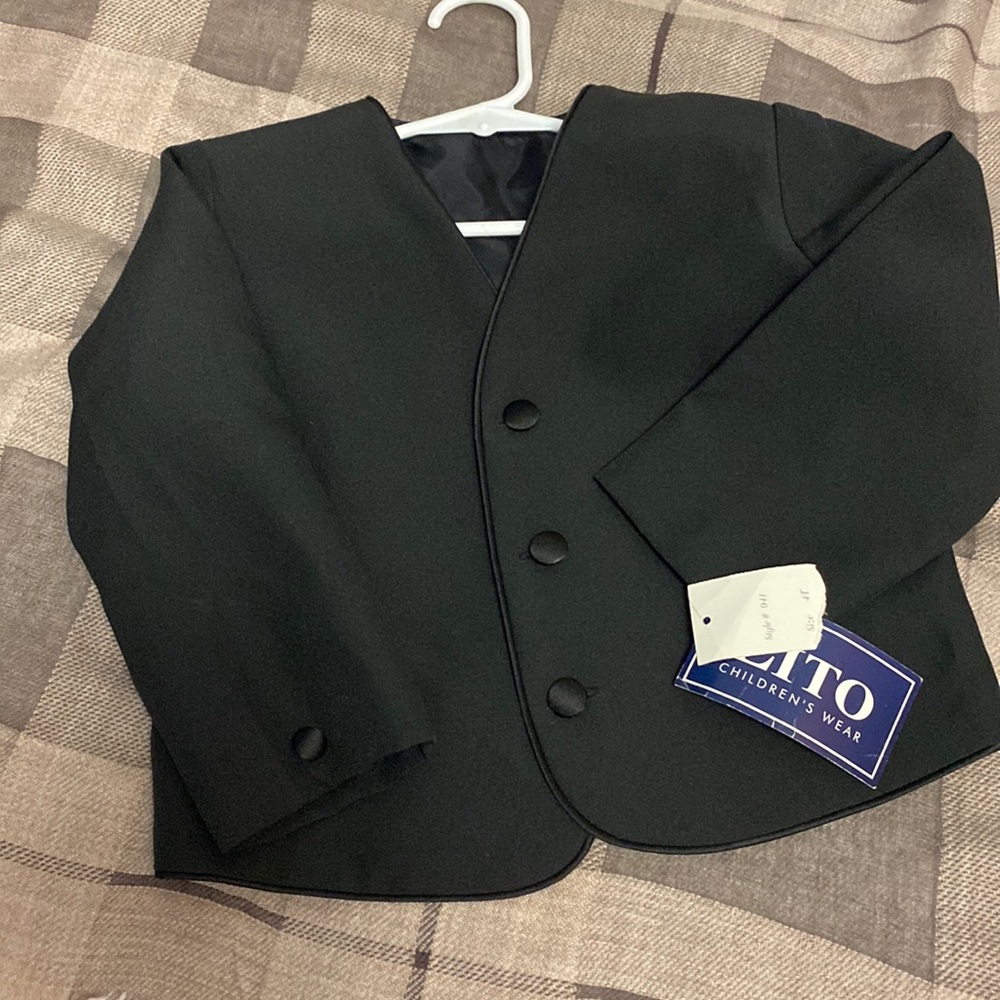 NWT Lito Tuxedo Blazer size 4T Black
